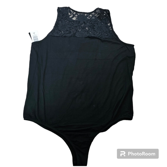 TORRID Super Soft Lace High Neck Bodysuit in 5X (32) - Picture 3 of 6
